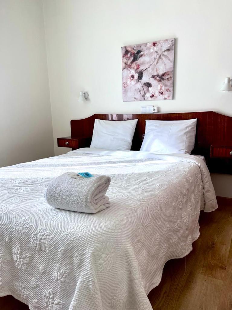 Residencial Moderna Hostel Torres Vedras Buitenkant foto